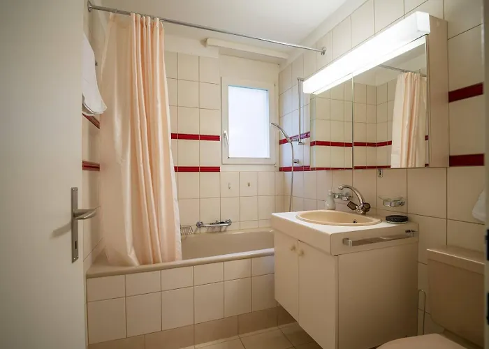 Flat - Balcony & Bundeshaus View *