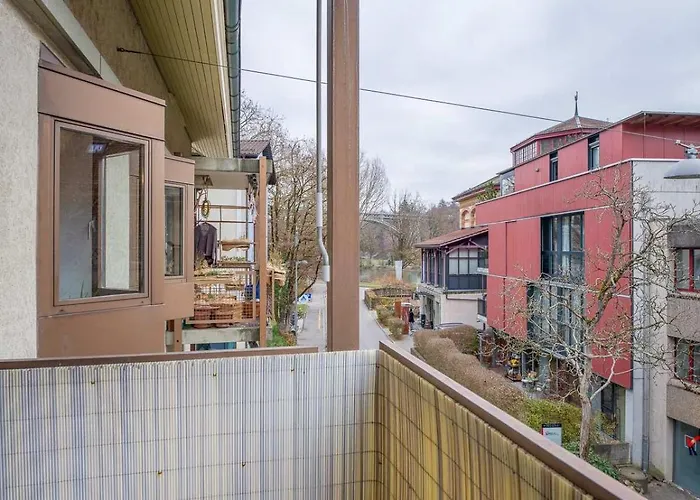 Flat - Balcony & Bundeshaus View * 伯尔尼