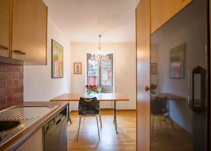 Flat - Balcony & Bundeshaus View Апартаменты *