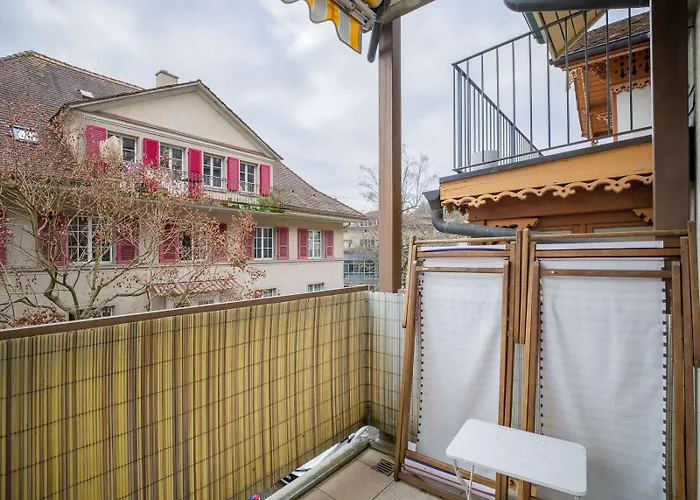 Апартаменты Flat - Balcony & Bundeshaus View Берн