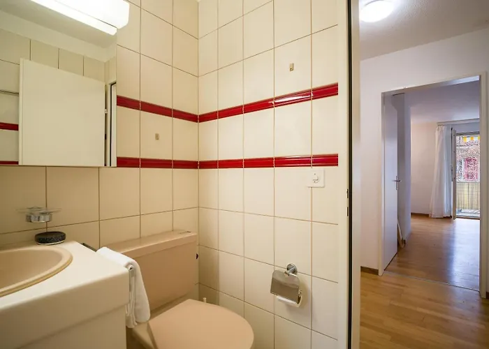 Flat - Balcony & Bundeshaus View * Берн